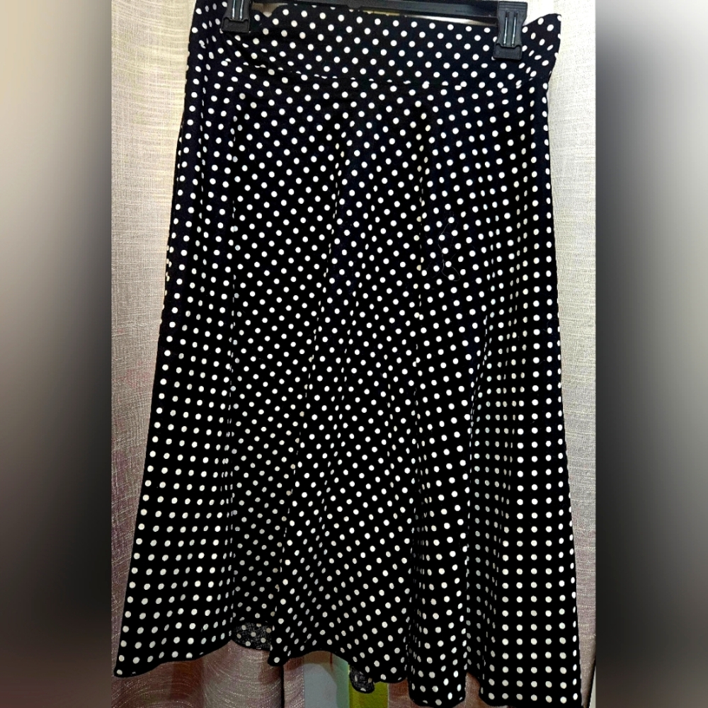 Black And White Pokadot Swing Skirt